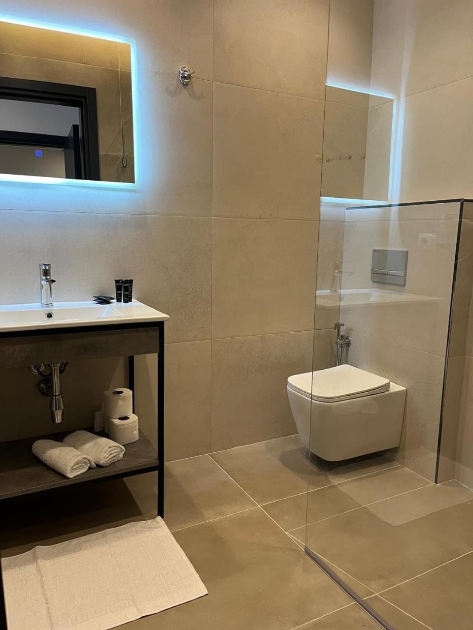 North Alb Hotel Шкодер Экстерьер фото